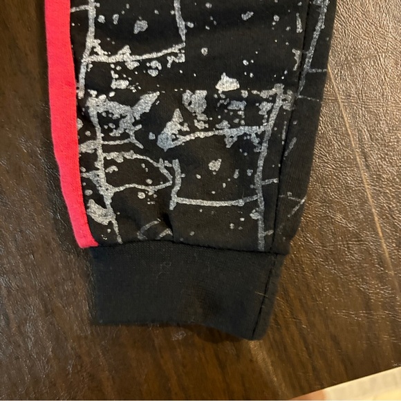 Kids Hoodie and Sweatpants Hustle 2Pcs Set size 5 or XS - Picture 9 of 11